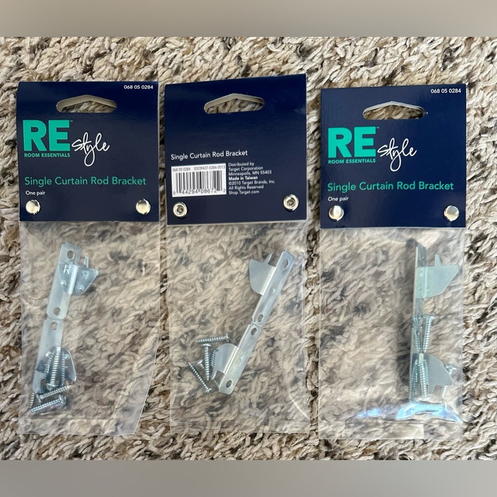 🪛 Single Curtain Rod Bracket, 3 pairs, NWT